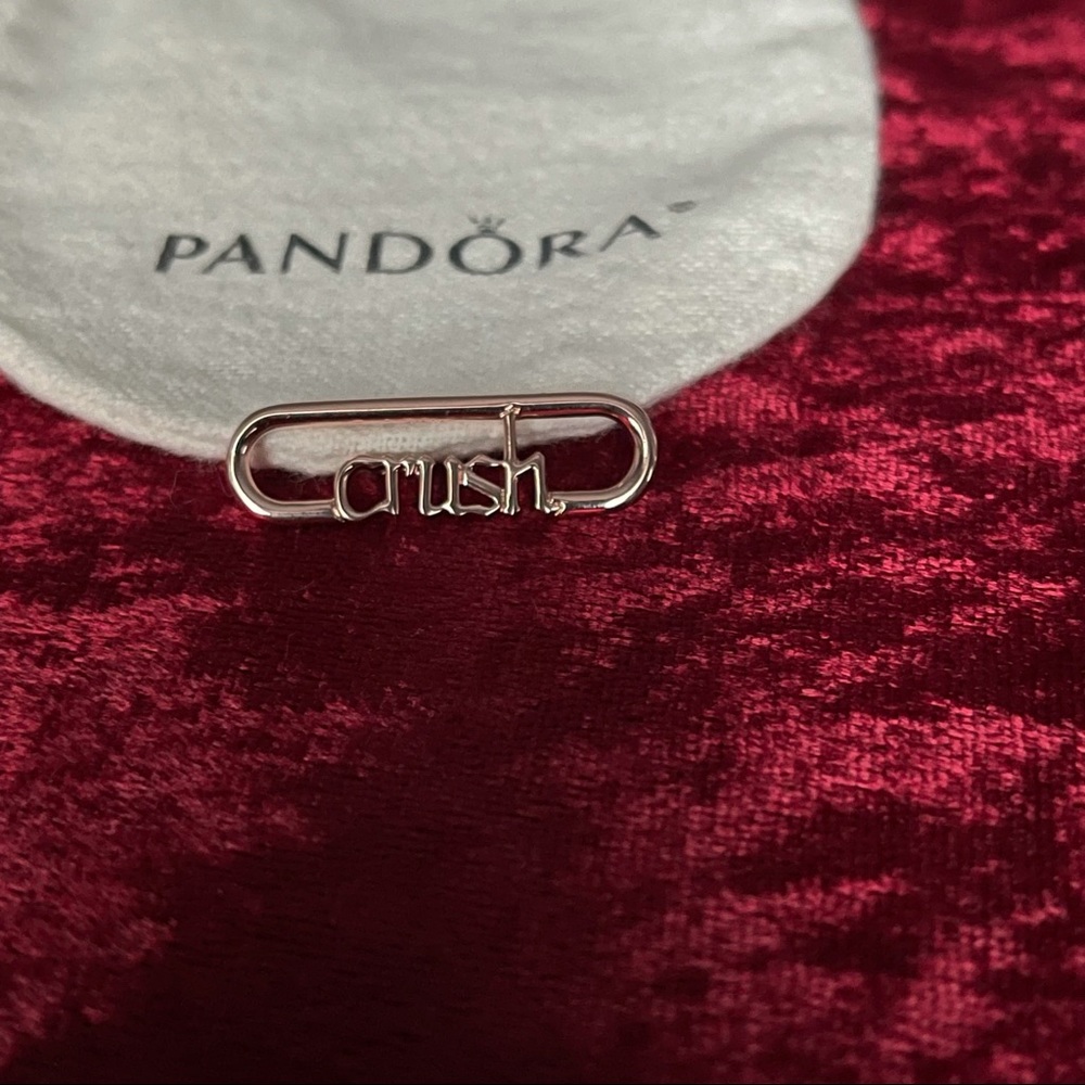 Pandora ME Styling Crush Word Link